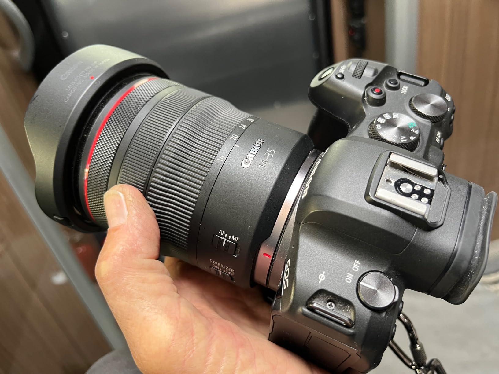 Canon RF 14-35mm F4 L IS USM Wide-Angle Zoom Lens for EOS R Mirrorless customer photo 1