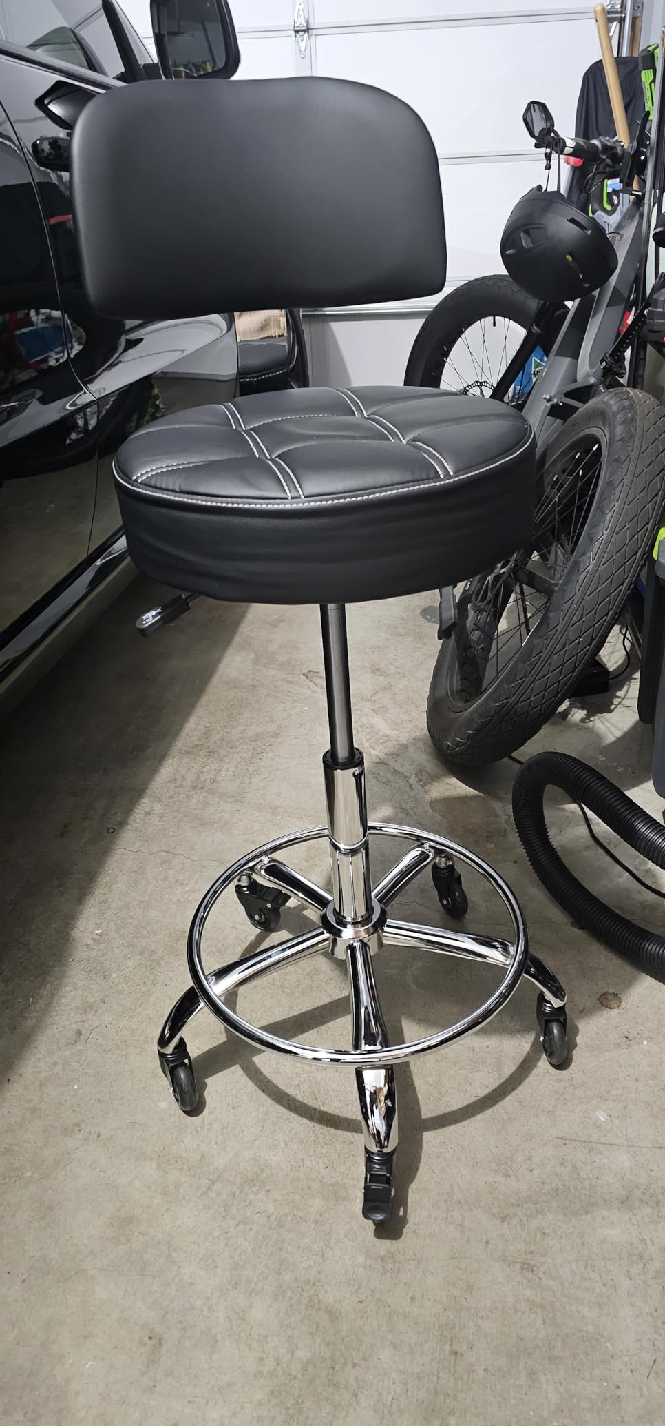 Lockable Stool with Back and Foot Rest Ergonomic Rolling Hydraulic Adjustable Stool for Doctor Esthetician Artist Home Small Office Desk (Black, 24''-31'') customer photo 2