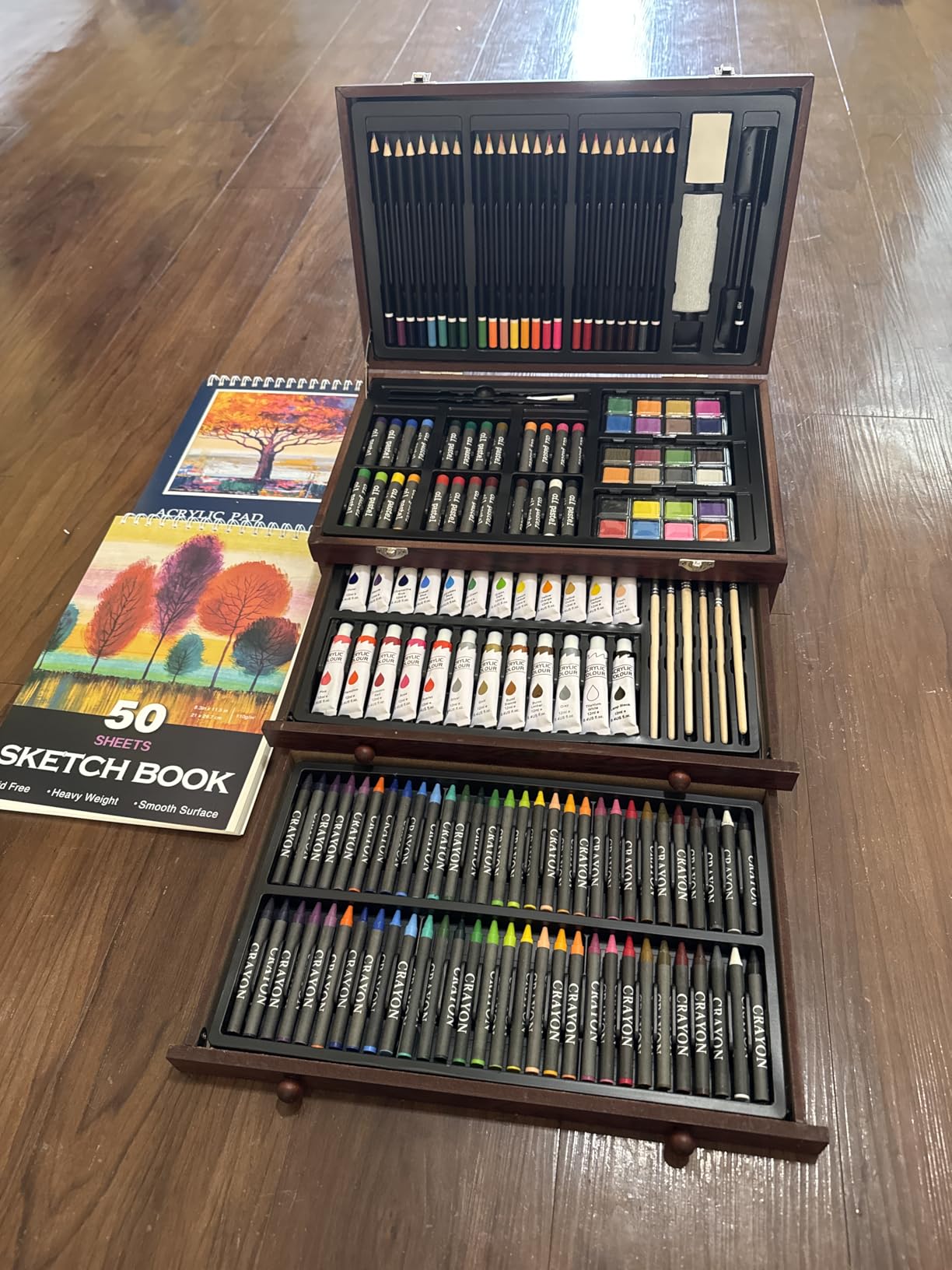 TMOL Art Supplies, 175-Pack Deluxe Art Set Drawing Painting Kit with 2 Drawing Pads, Acrylic Paints, Colored Pencils, Crayons, Art Kit in Wooden Case, Gift for Artist, Adults, Teens and Kids customer photo 1