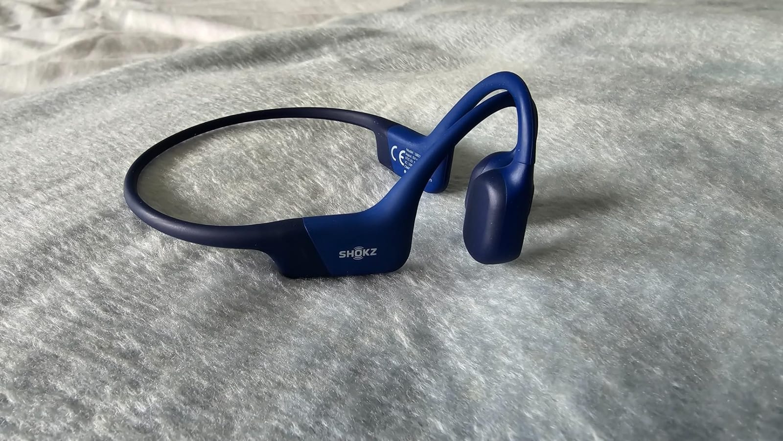 SHOKZ OpenRun Mini Bone Conduction Open-Ear Bluetooth Headphones, Black | Bundle with Sweat Headband; Open ear comfort; Lightweight & Secure fit; IP67 water resistance; 8H battery; Running/Cycling customer photo 2