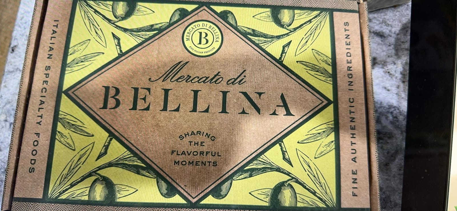 Mercato di Bellina Italian Gift Basket with Pasta, Olive Oil, Balsamic | Eight artisanal Italian foods. Pasta, EVOO, pesto, sauce, vinegar, and olive spread. For holidays, celebrations, and gifting. customer photo 2