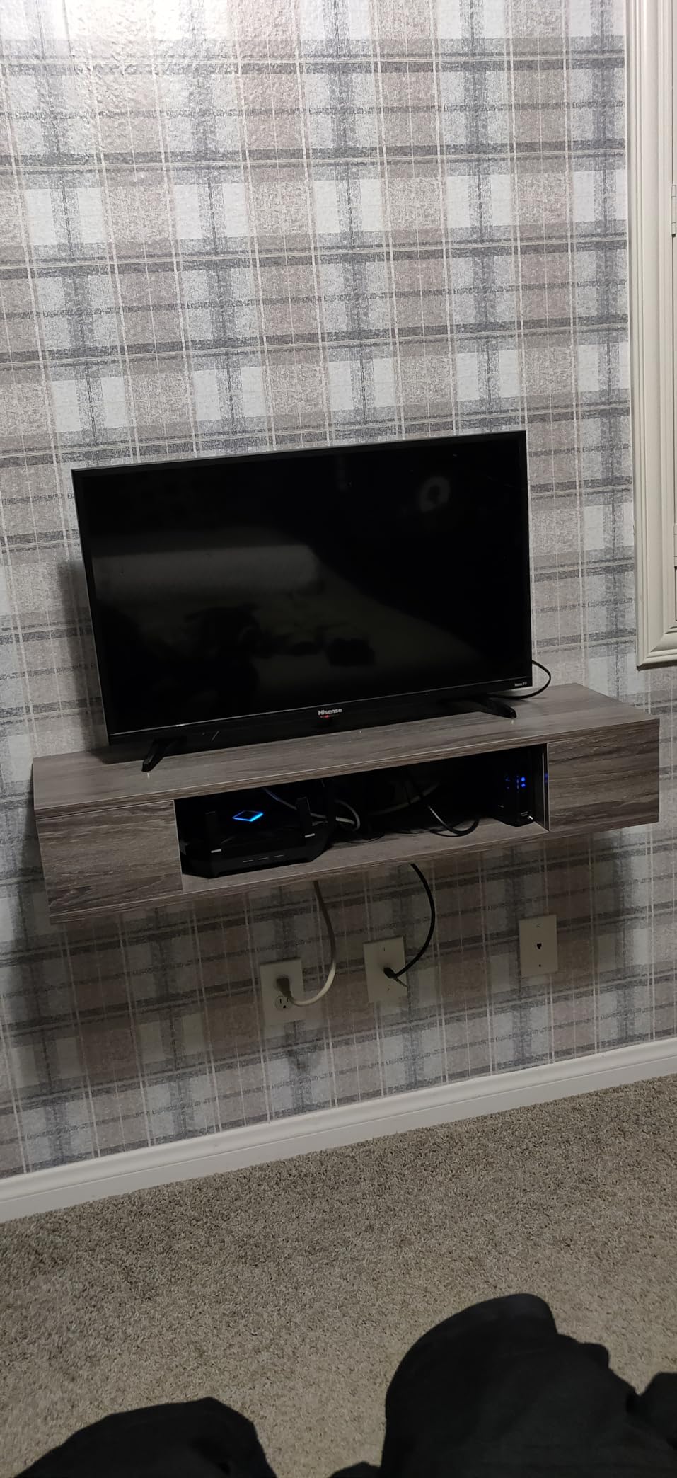 GHC Floating TV Stand, Wall Mounted Entertainment Center and Cabinet Shelf, Media Console for DVD Player, Space-Saving Under TV Shelf for Bedroom, Living Room (White) customer photo 2