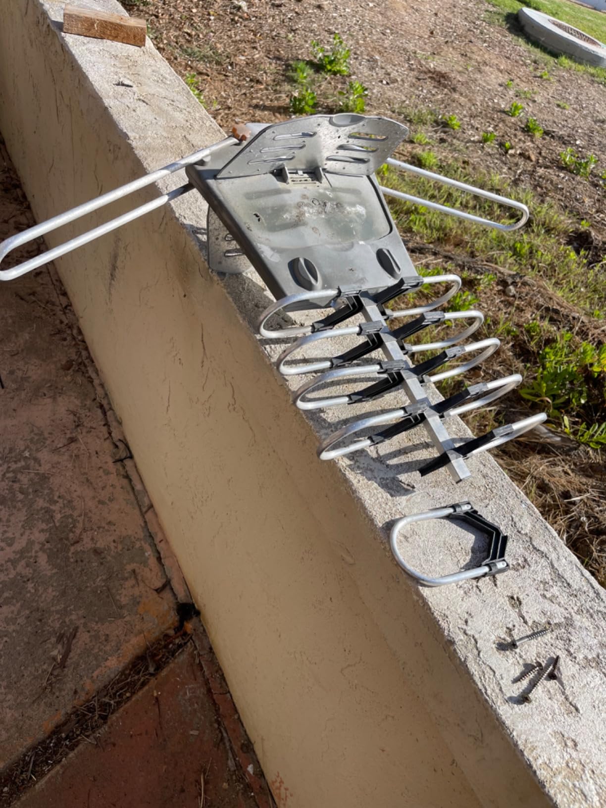 Televes DAT BOSS Mix LR 149884 HDTV Antenna – Long Range High VHF/UHF Reception with Built-in TForce Amplifier, FM & LTE/4G/5G Filtering, Up to 100 mi Range, Power Supply Included - Made in Spain customer photo 1