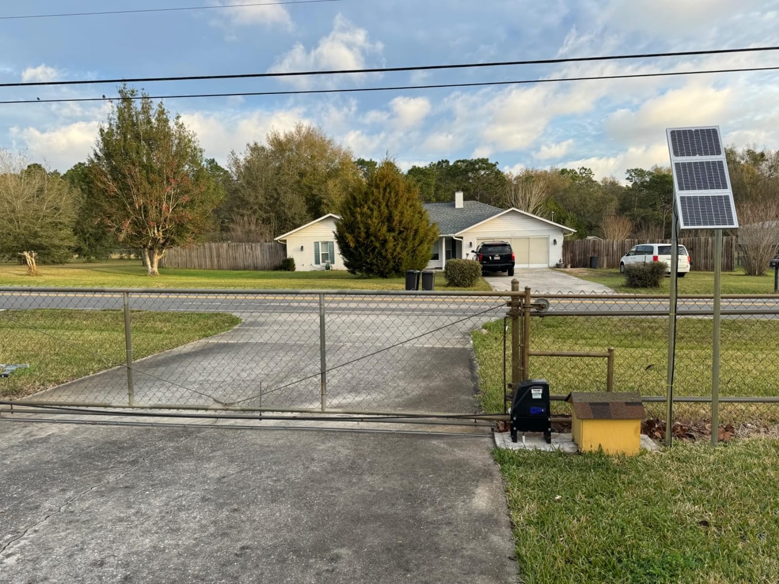 TOPENS DKC1100S Solar Sliding Gate Opener Chain Drive | Heavy Slide Gates Up to 2600lbs and 40ft, Easy DIY, Solar Panel, Remote Control and 20ft Roller Chain Included customer photo 2