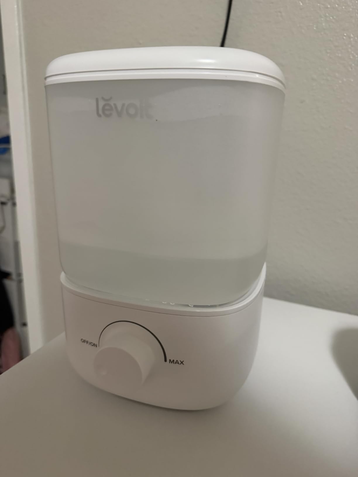 Levoit Smart Cool Mist Top Fill Humidifiers for Bedroom with Sensor, 3L | Auto Humidity Setting, APP & Voice Control, Essential Oil Diffuser, Ultra Quiet Operation, Super Easy Top Fill, 25H, White customer photo 2