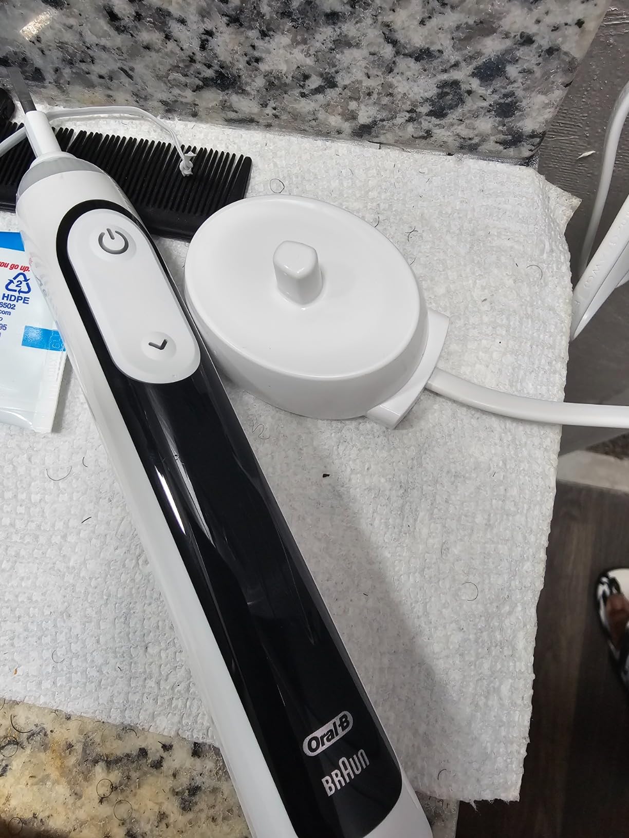 Philips Sonicare 4100 Rechargeable Electric Toothbrush, 1 Brush Head, White | 700% More Plaque Removal, Pressure Sensor, 2 Brush Settings, 2-Minute Guided Timer, 14-Day Battery, HX3681/23 customer photo 2
