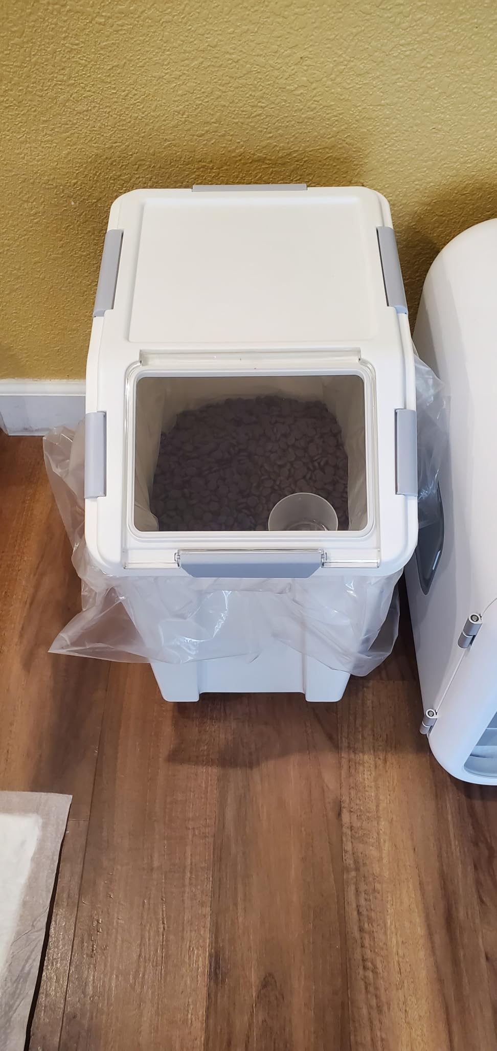 HANAMYA 33 Liter / 50 lbs Rice Storage Container with Measuring Cup, BPA free, For Rice | Grain | Pet Food | Flour, 2 count, White customer photo 2