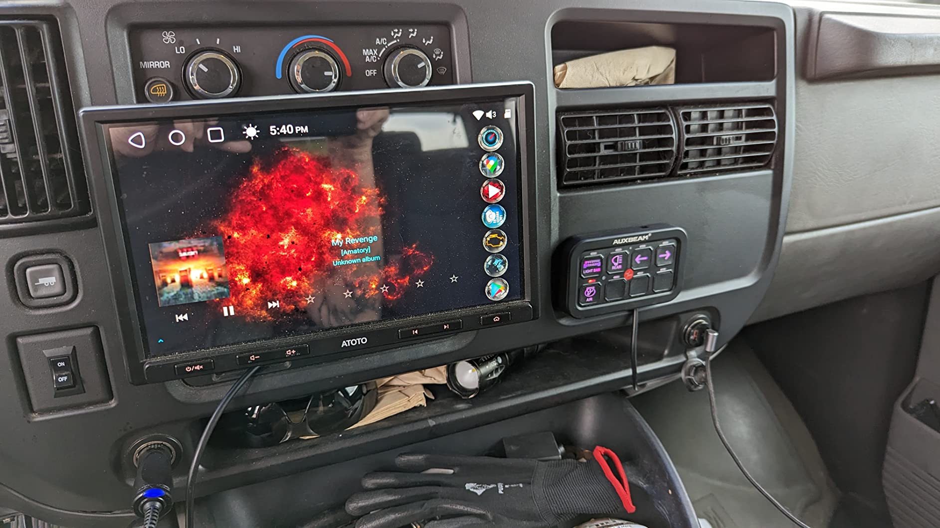 Auxbeam 8 Gang Switch Panel Bluetooth AR-800 with RGB APP Control 3 Modes customer photo 2