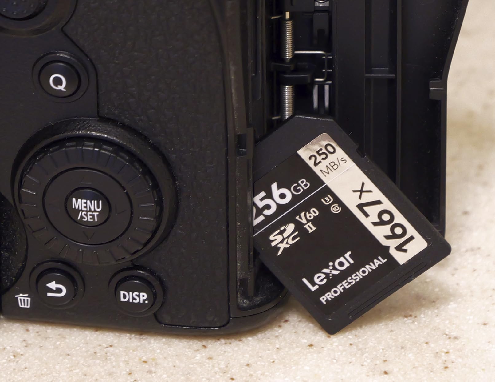 Lexar 256GB (2-Pack) Professional 1667x SD Card, UHS-II, C10, U3, V60, Full HD, 4K, Up To 250MB/s Read SDXC Memory Card, for Professional Photographer, Videographer, Enthusiast (LSD1667256G-B2NNU) customer photo 2