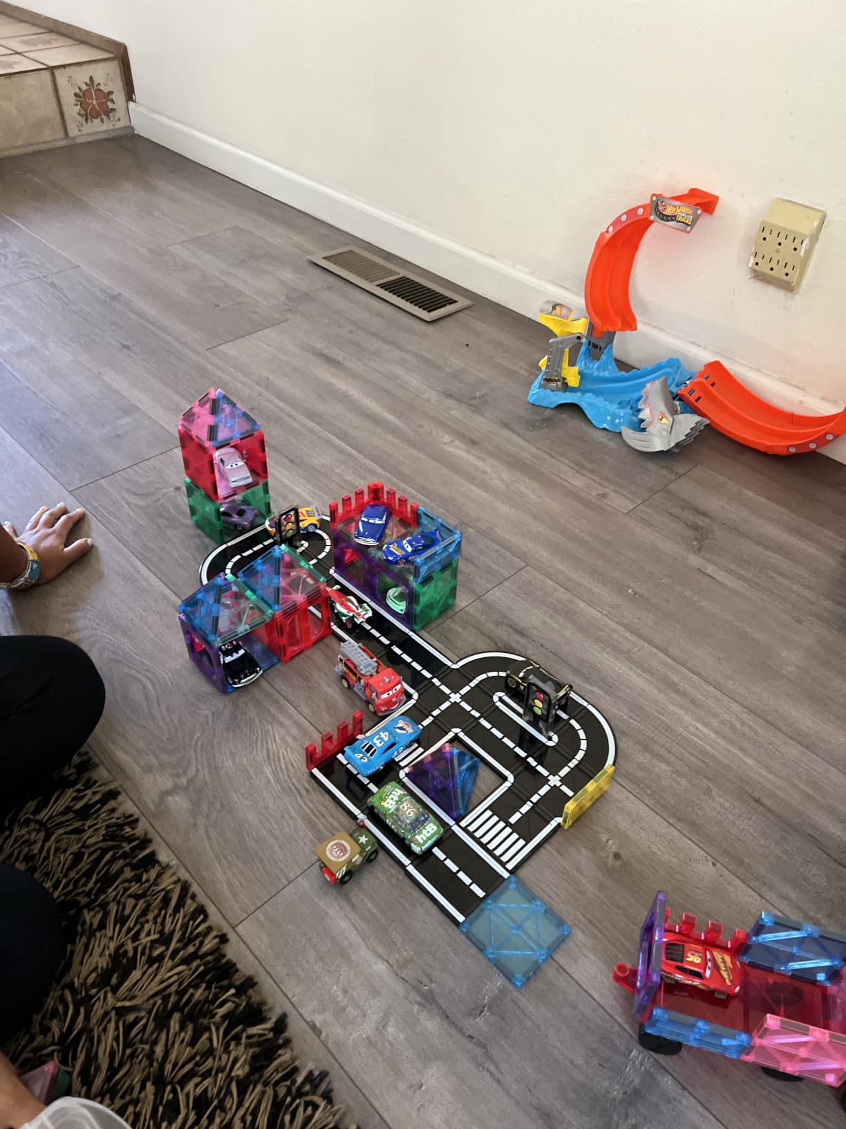 OugerToy 104PCS Magnetic Tiles STEM Building Blocks for Kids Ages 3-9 | Educational Stacking Toys with Car Bases, Creative Construction Gift for Boys Girls customer photo 2