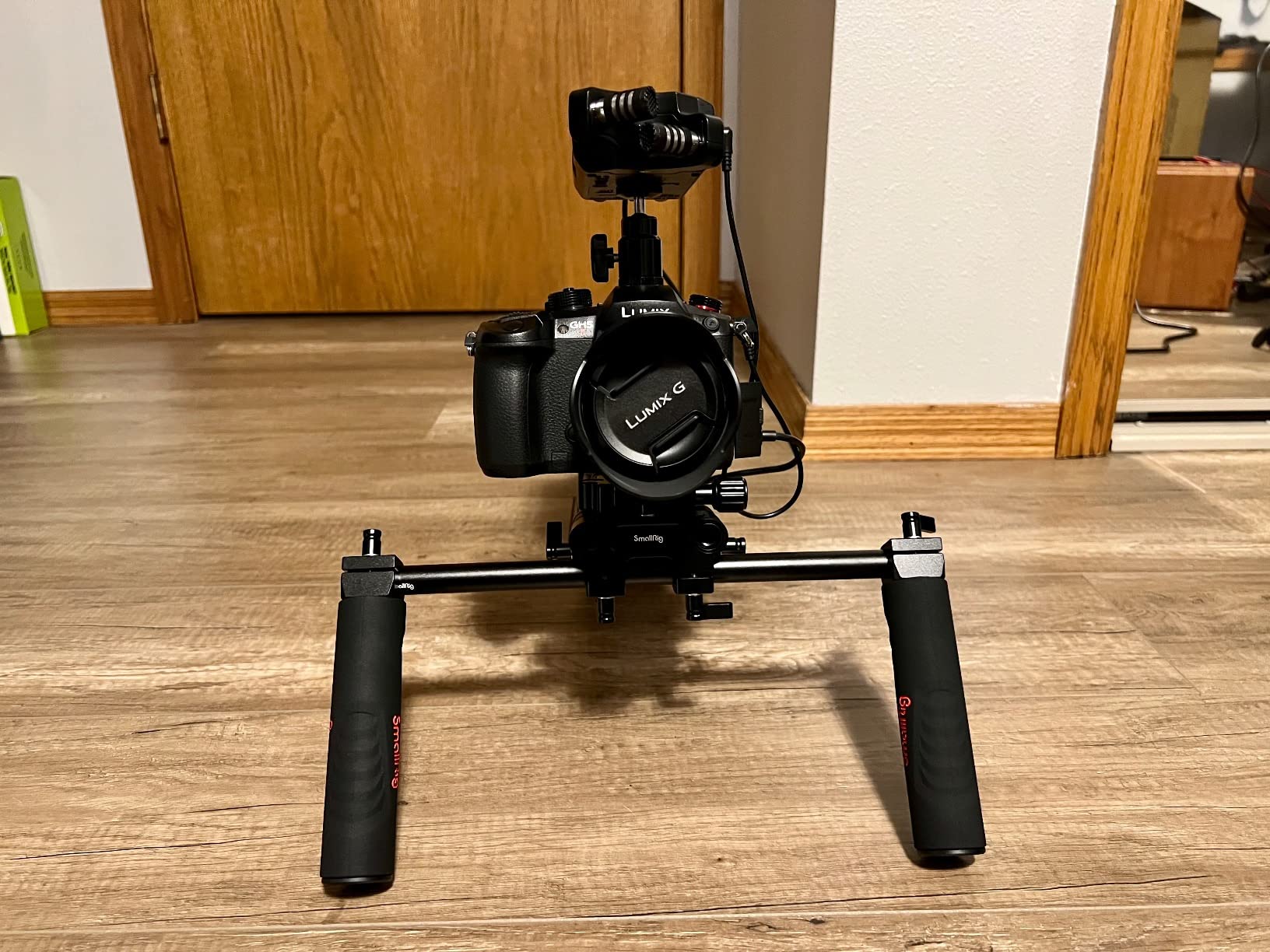 SMALLRIG Universal Basic Camera Shoulder Mount Kit for DSLR, Mirrorless, and Small Camera Shoulder Rig - 2896 customer photo 2