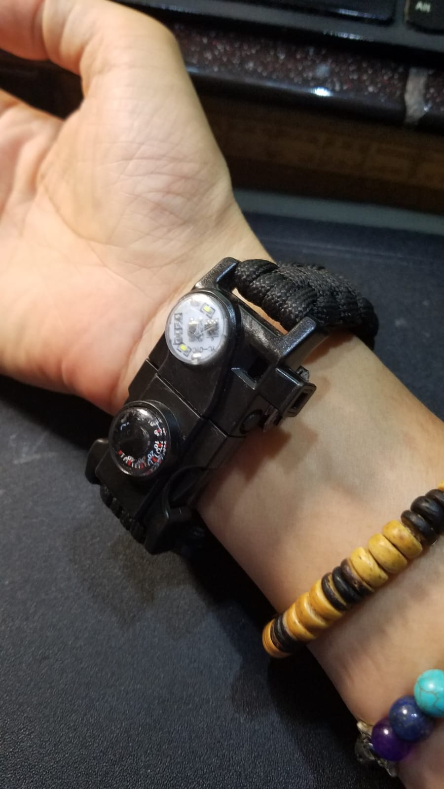 20 in 1 Survival Paracord Bracelet Adjustable Gear Kit with SOS LED Light, Fire Starter, Bigger Compass, Survival Whistle, Perfect for Camping, Hiking, Fishing customer photo 1