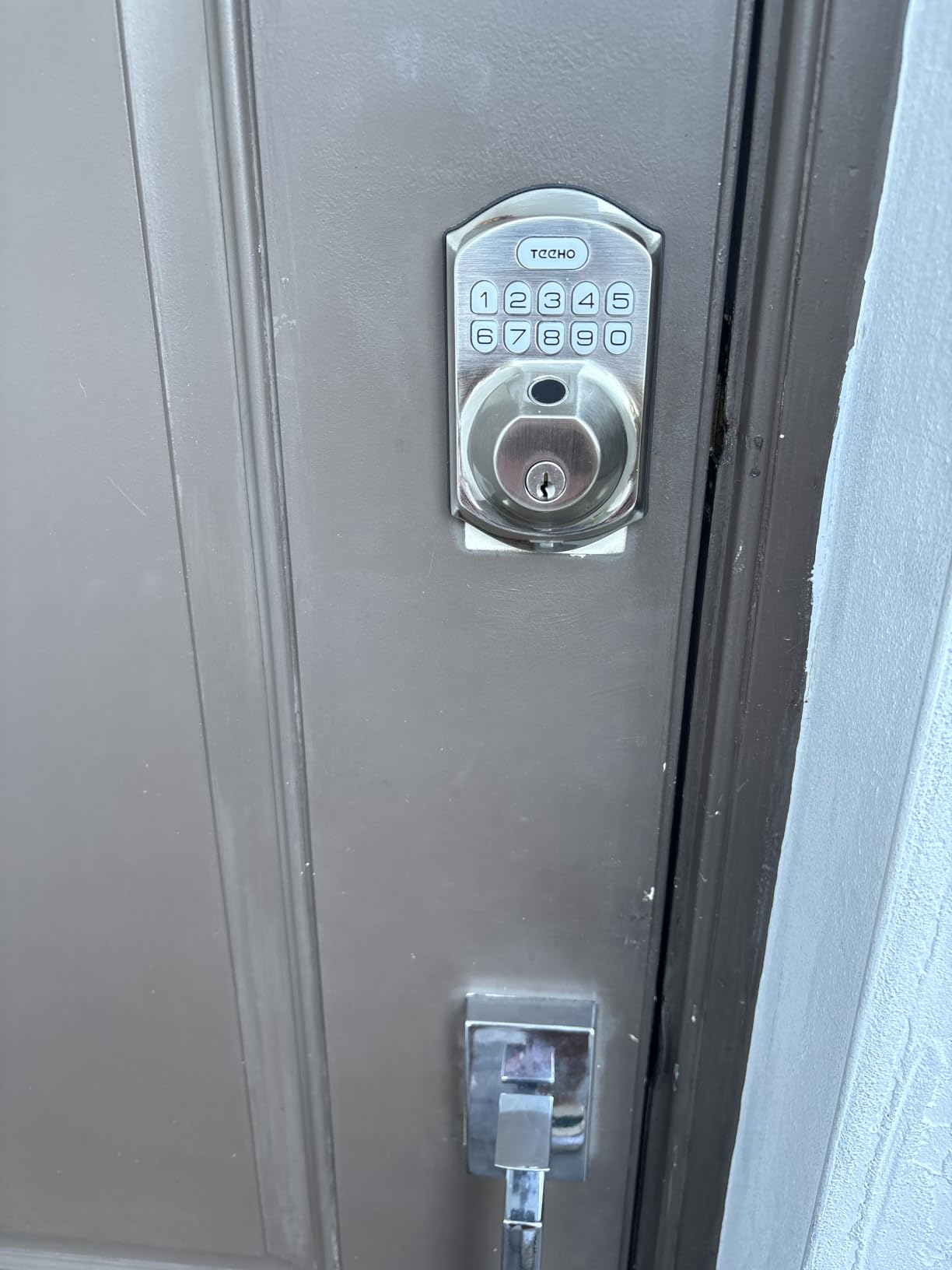 TEEHO TE002 Fingerprint Deadbolt with Keypad for Front Door, Matte Black | 1-Second Fingerprint Unlock, ANSI Grade 3, 20 User Codes, Auto Lock, Anti-Peep Password, IP54 Waterproof & Low Battery Alerts customer photo 1