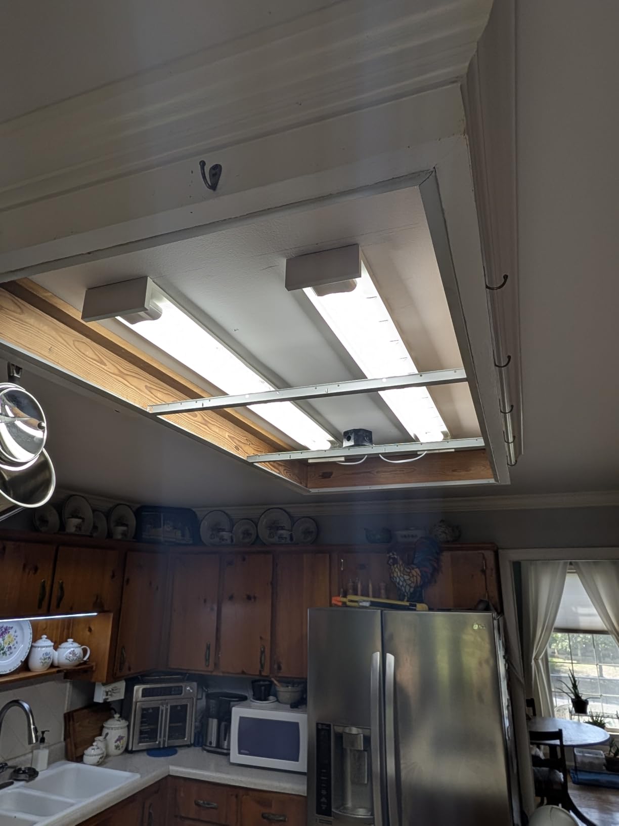 hykolity 4FT Linkable LED Shop Light for Garage, 4400LM, 5000K Daylight | 42W Utility Linkable Shop Light Fixture LED Workbench Shop Light with Plug, Hanging or Surface Mount, White - ETL, 2 Pack customer photo 2