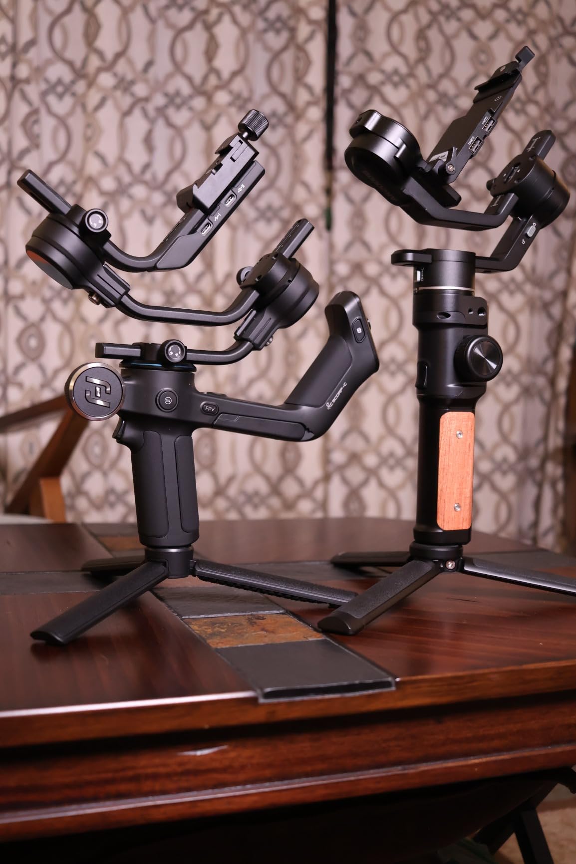FeiyuTech SCORP-C2 Camera Gimbal Stabilizer w/AI Tracking, 7.72lb Payload | Gesture Control, Quick Landscape/Portrait Switch, Integrated Underslung Handle, For DSLR & Mirrorless Sony A7IV Canon R5 Nikon customer photo 1