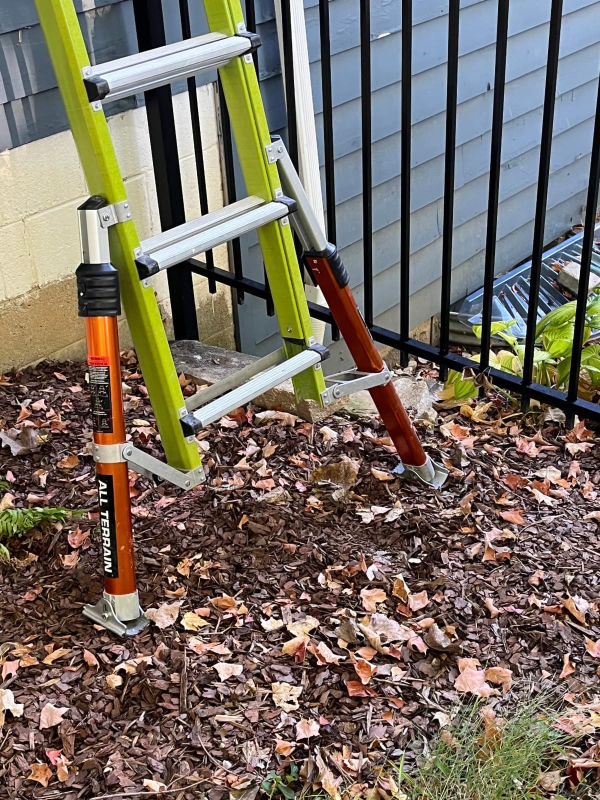 Little Giant Ladder Systems Conquest 2.0 All-Terrain, M22, 22ft, Multi-Position Ladder with Adjustable Outriggers, Fiberglass, Type 1A, 300 lbs Weight Rating, (17102-001) customer photo 1