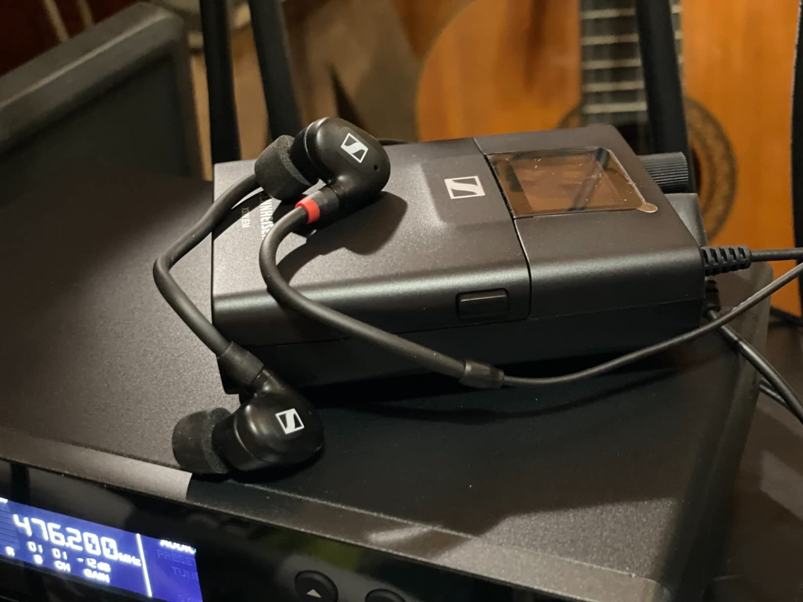 Sennheiser XSW-IEM Wireless In-ear Monitor System (A Band) customer photo 1