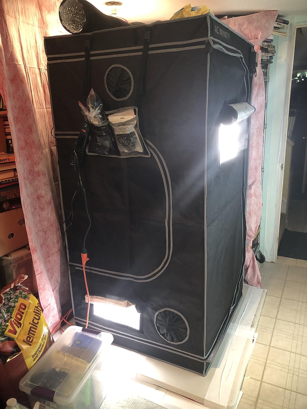 AC Infinity AI Grow System 3x3 3-Plant Kit 90x90x180cm, Self-Learning AI | Dynamic Airflow & LED Lighting Control, 2000D Mylar Tent w/Lab-Tested Reflectivity, Largest Zippered Window customer photo 1