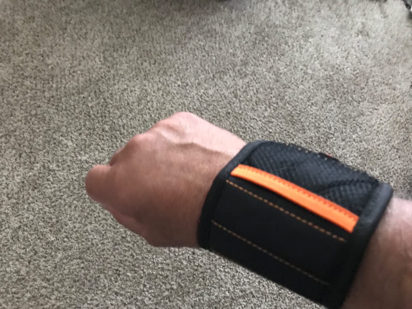 Lenski Magnetic Wristband Tools, Magnetic Wrist Screw Holder, Strong Magnets, Gift for Men Who Have Everything customer photo 1