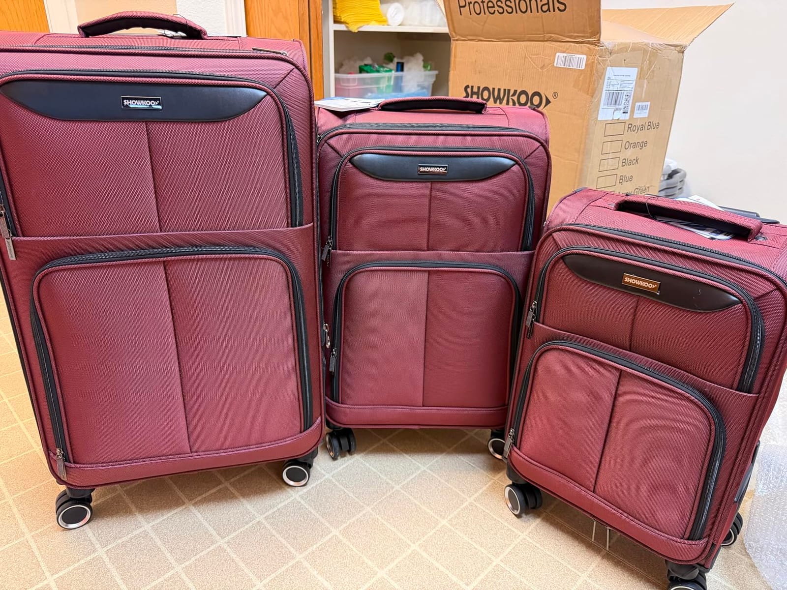 SHOWKOO Luggage Sets 3 Piece Softside Expandable Durable Suitcase Sets | Durable Oxford Fabric; Lightweight; 360°Double Spinner Wheels; TSA Lock; YKK Zippers; Wine Red (20in/24in/28in) customer photo 1