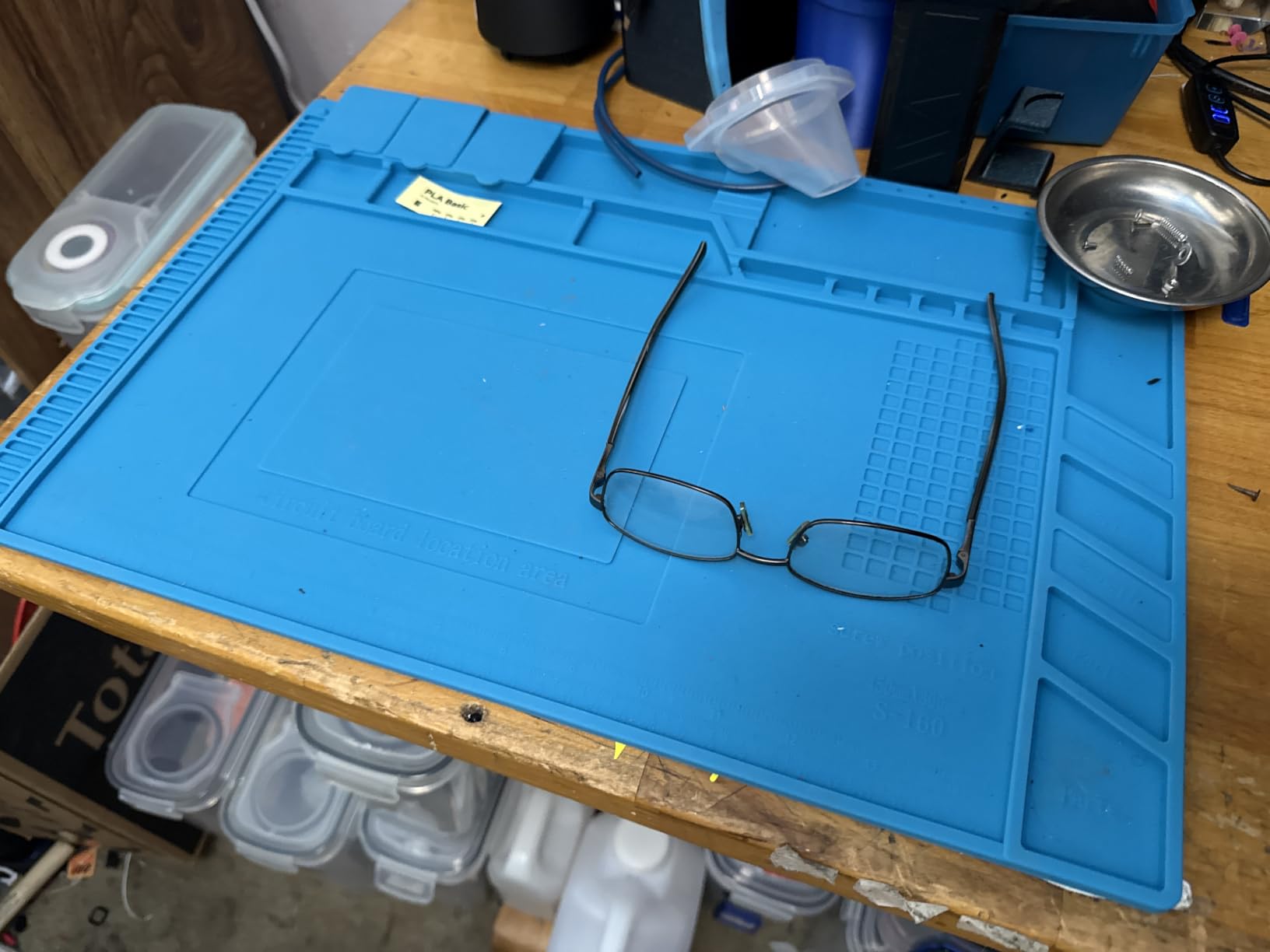 PAFOWO Silicone Soldering Mat for Electronic Repair, 17.7 X 11.8 in customer photo 2