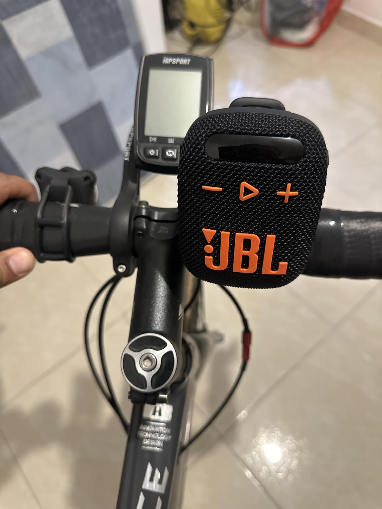 JBL Wind 3 FM Bluetooth Handlebar Speaker, Black customer photo 1