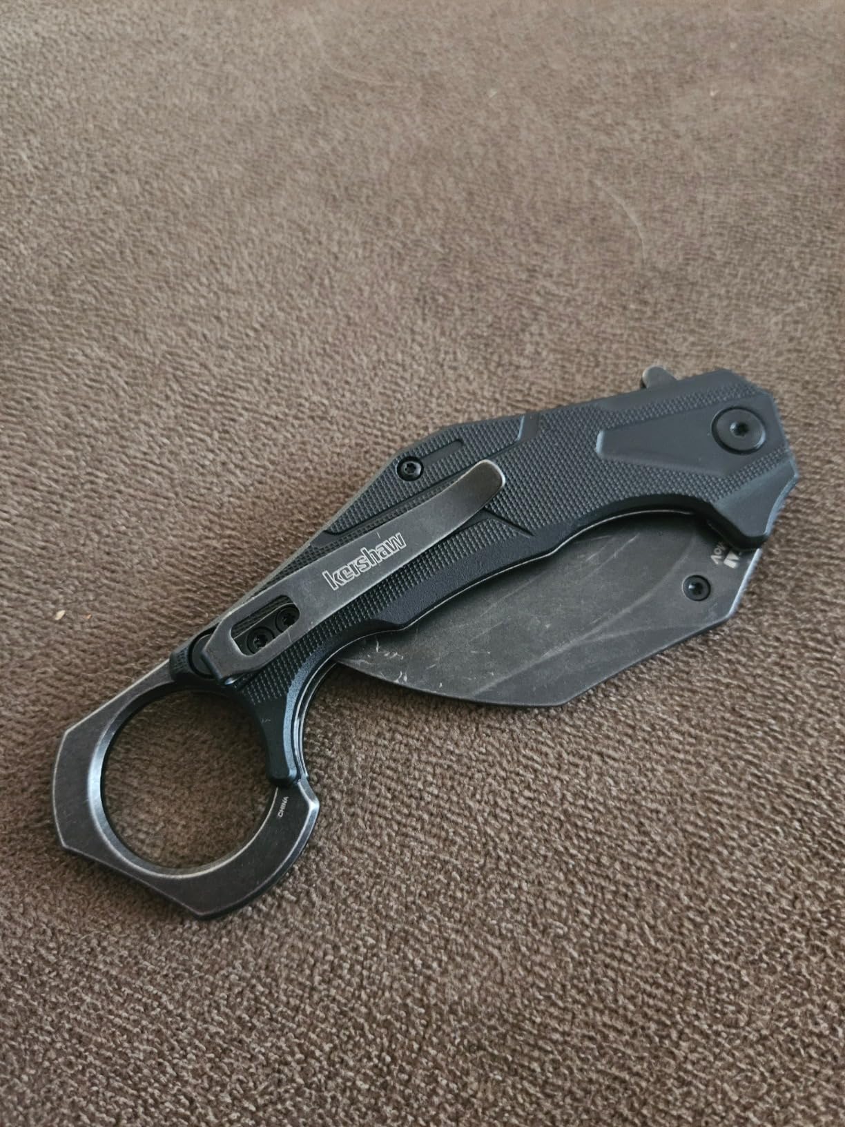 Kershaw Outlier, Tactical Karambit Style Folding Pocket Knife with Assisted Opening, Reverse Grip, Blackwash Finish on Handle, Liner Lock, 2.6 inch Blade with Deep Carry Pocketclip customer photo 1