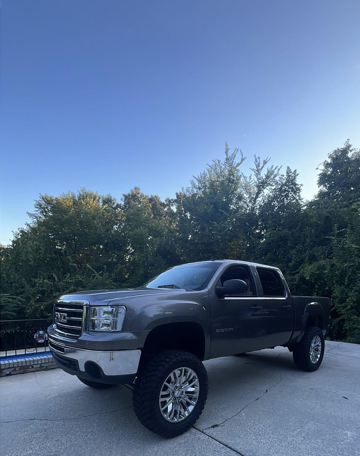 Atturo Trail Blade M/T LT35X12.50R18 123Q Mud Terrain E (10 Ply) Tire | Light Truck Mud Terrain All Season Traction 123Q Rated E (10 Ply) Radial Construction Black Sidewall Tire customer photo 2