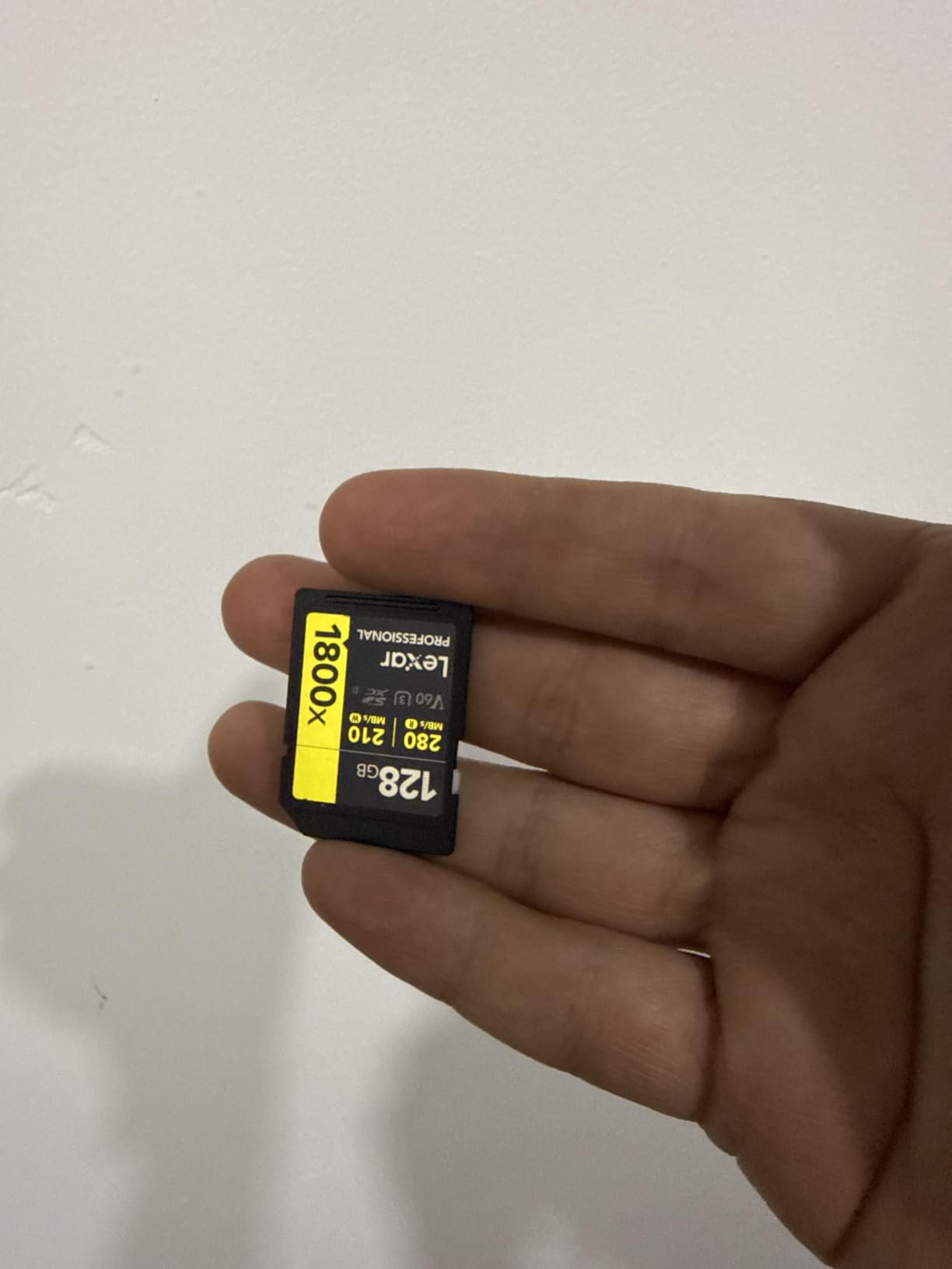 Lexar 128GB Professional 1800x UHS-II SDXC Memory Card (Gold Series) | High-speed data transfer and 4K video recording with 280MB/s read speed, V60 rating and 128GB capacity customer photo 2