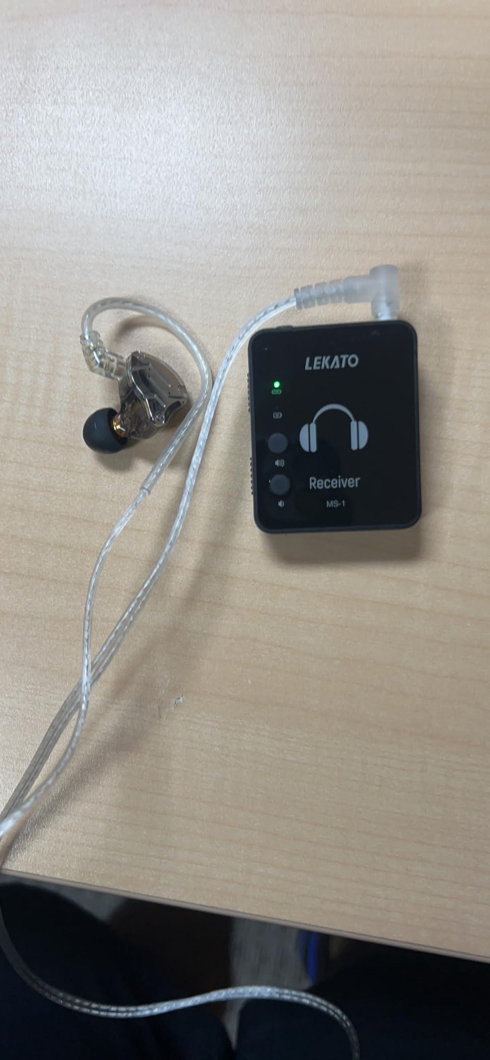 LEKATO Wireless in Ear Monitor System 2.4GHz, Stereo in-Ear Monitoring with Transmitter Receiver Clip-On, One to Many, Auto-Pairing, Wireless IEM for Band Rehearsal, Studio, Church, Small Gigs (MS-1) customer photo 2