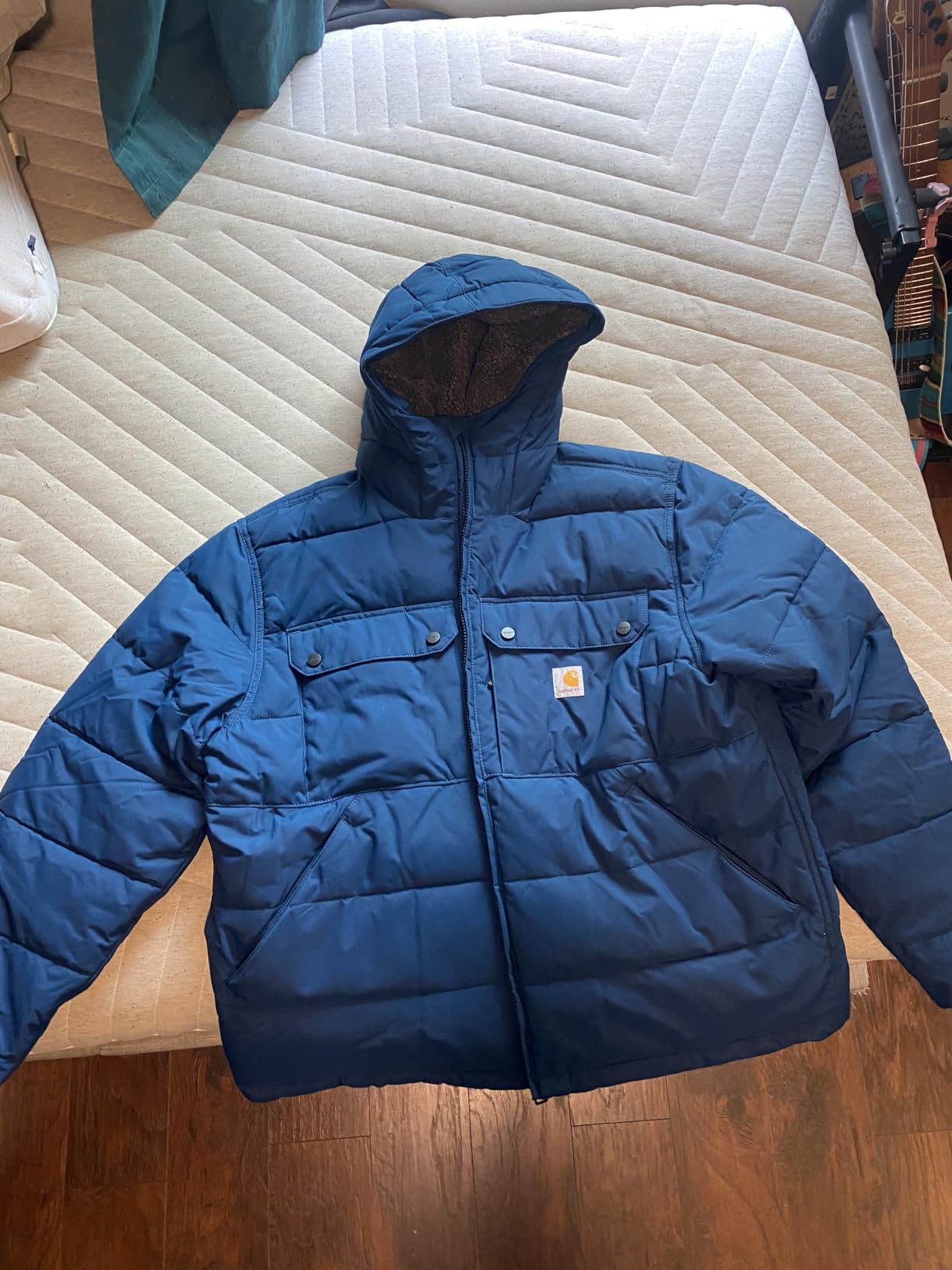 Men's Montana Loose Fit Insulated Jacket customer photo 1