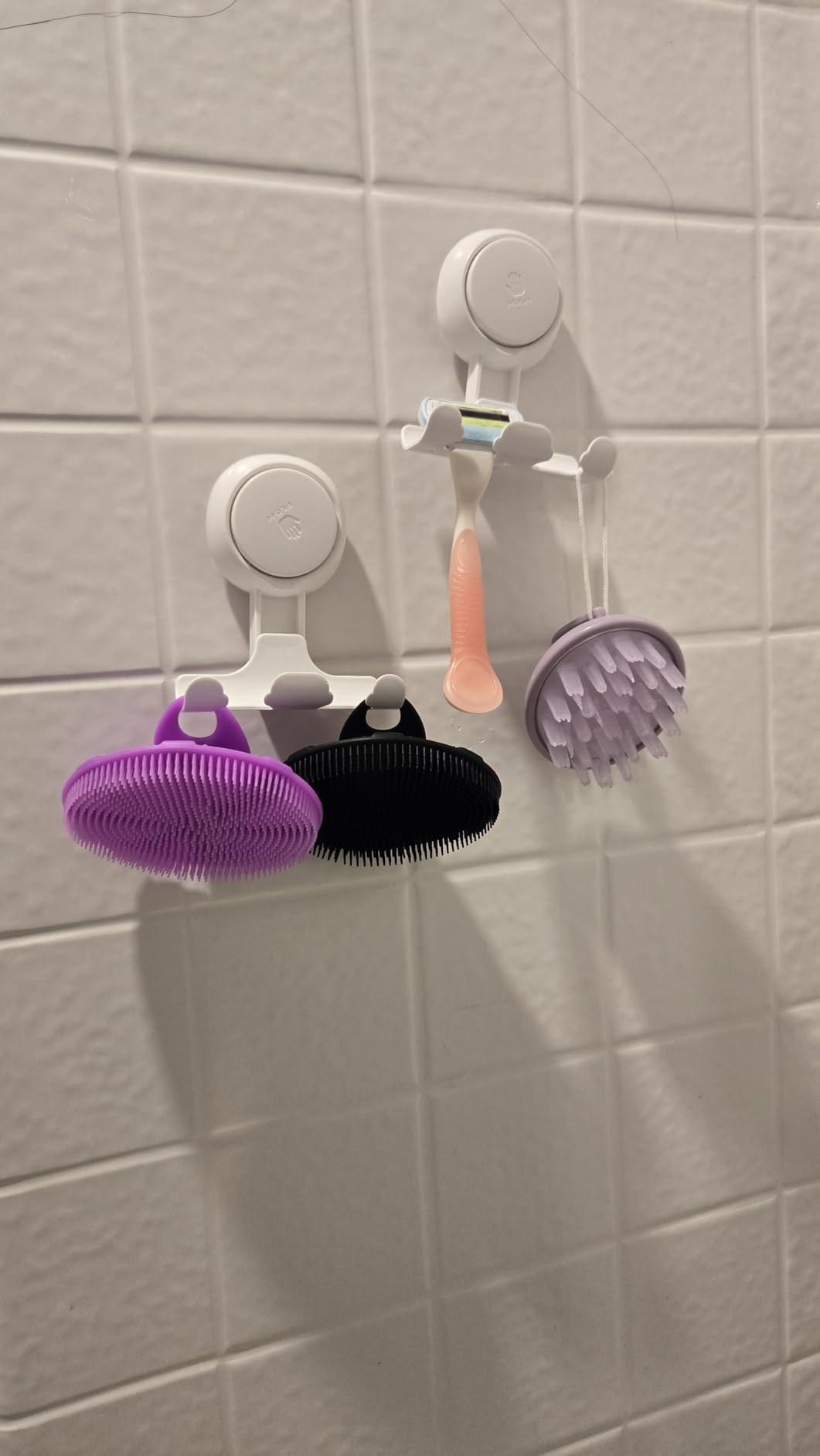 LEVERLOC Razor Holder for Shower 2 Pack, Powerful Suction Cup Hooks, White | No Drill, Powerful Suction Up to 11 lbs, Shower Hook for Bathroom Wall Glass Tile, Removable Holder for Razor Towel Loofah customer photo 2
