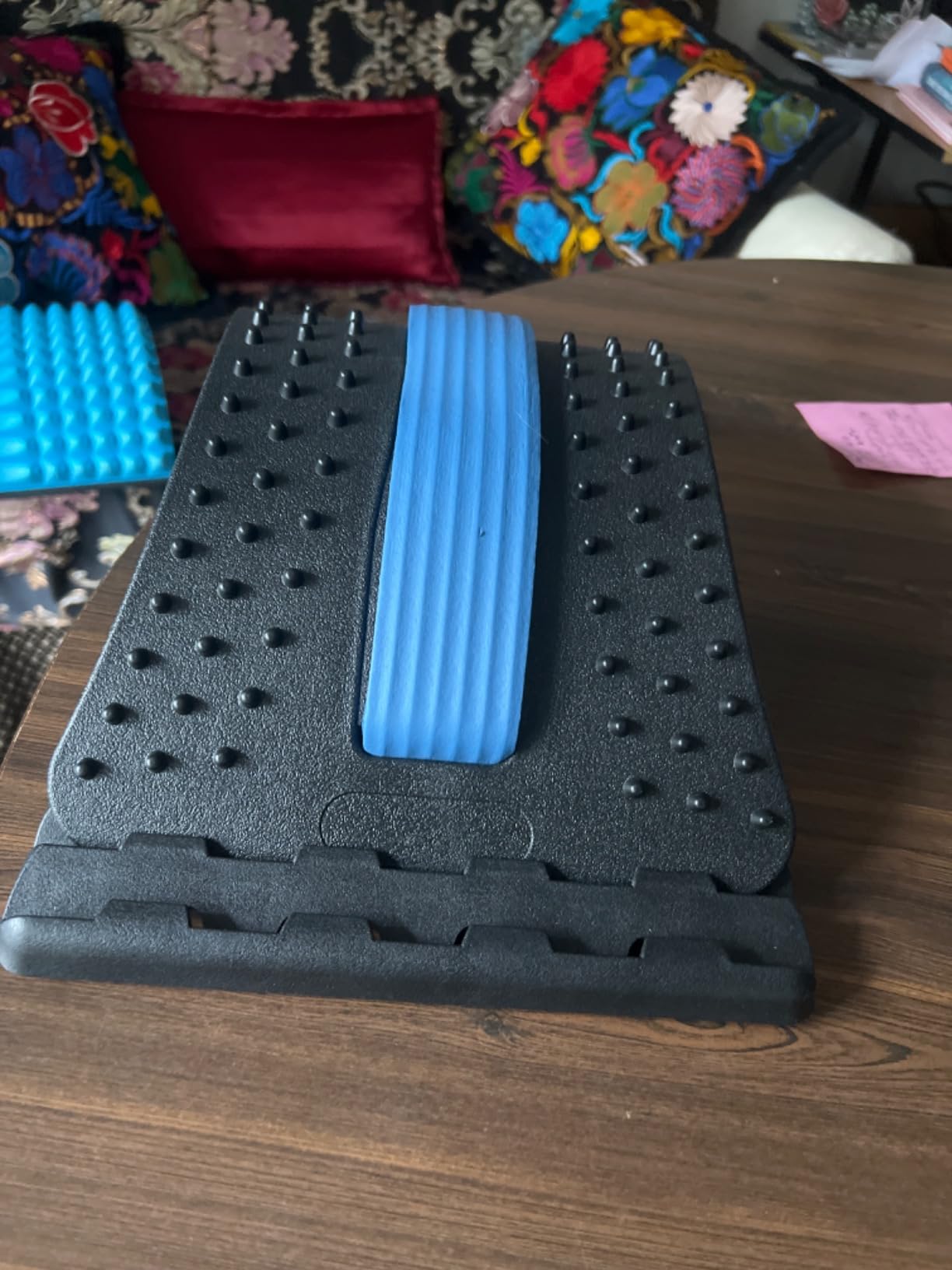 MINOLL Back Stretcher for Lower Back Pain Relief, Multiple Level Adjustable Arch Lumbar Back Cracker Board, Back Cracking Device, Back Massager for Scoliosis, Spine Decompression Support customer photo 1