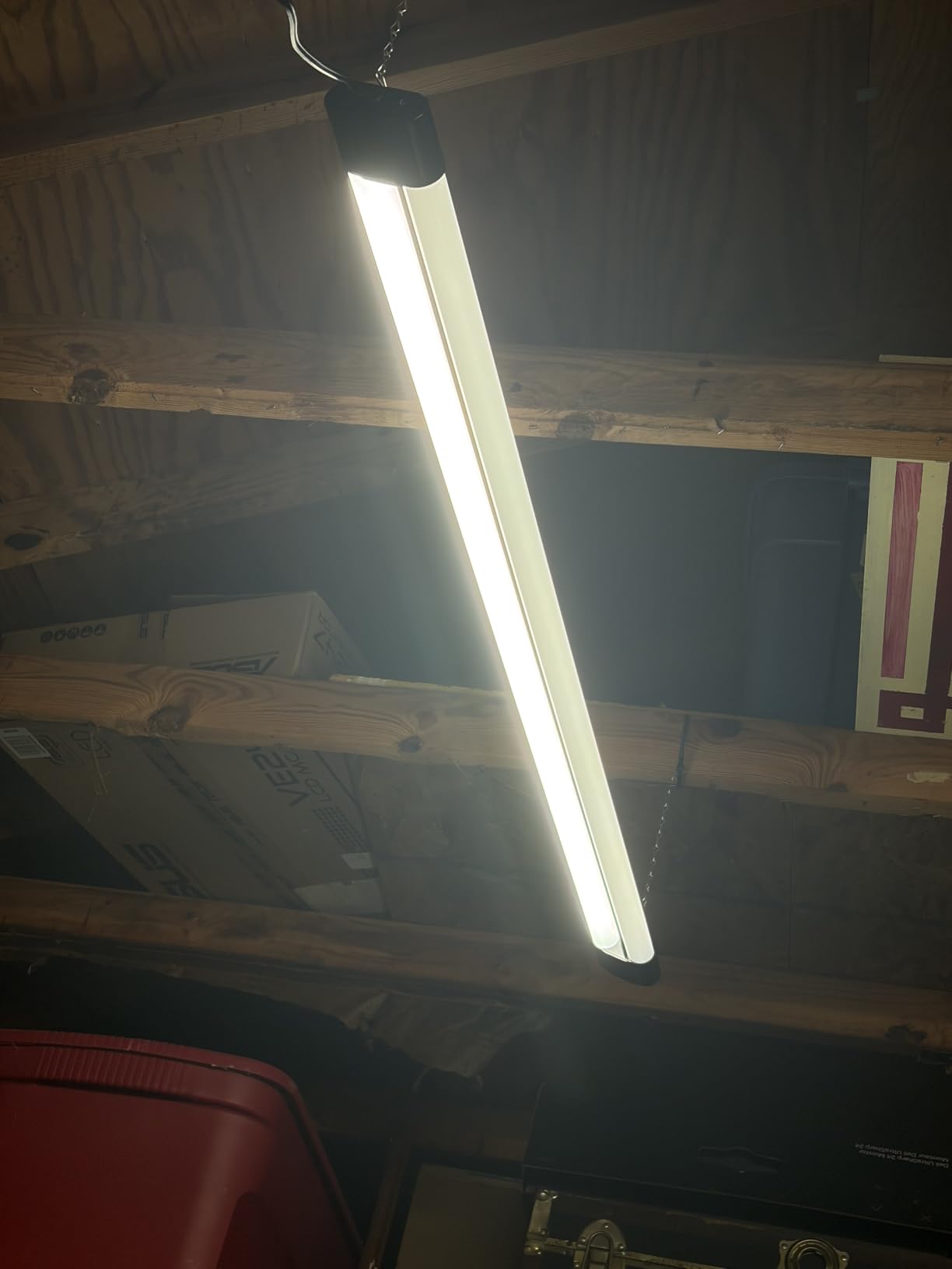 BBOUNDER 4Pack 4FT LED Shop Light, 6500K, 40W=250W, Linkable for Garage | 4400LM, 48Inch Integrated Utility Fixture, Surface + Hanging Mount, Super Bright Shop Lights for Workshop & DIY Users, Black customer photo 2