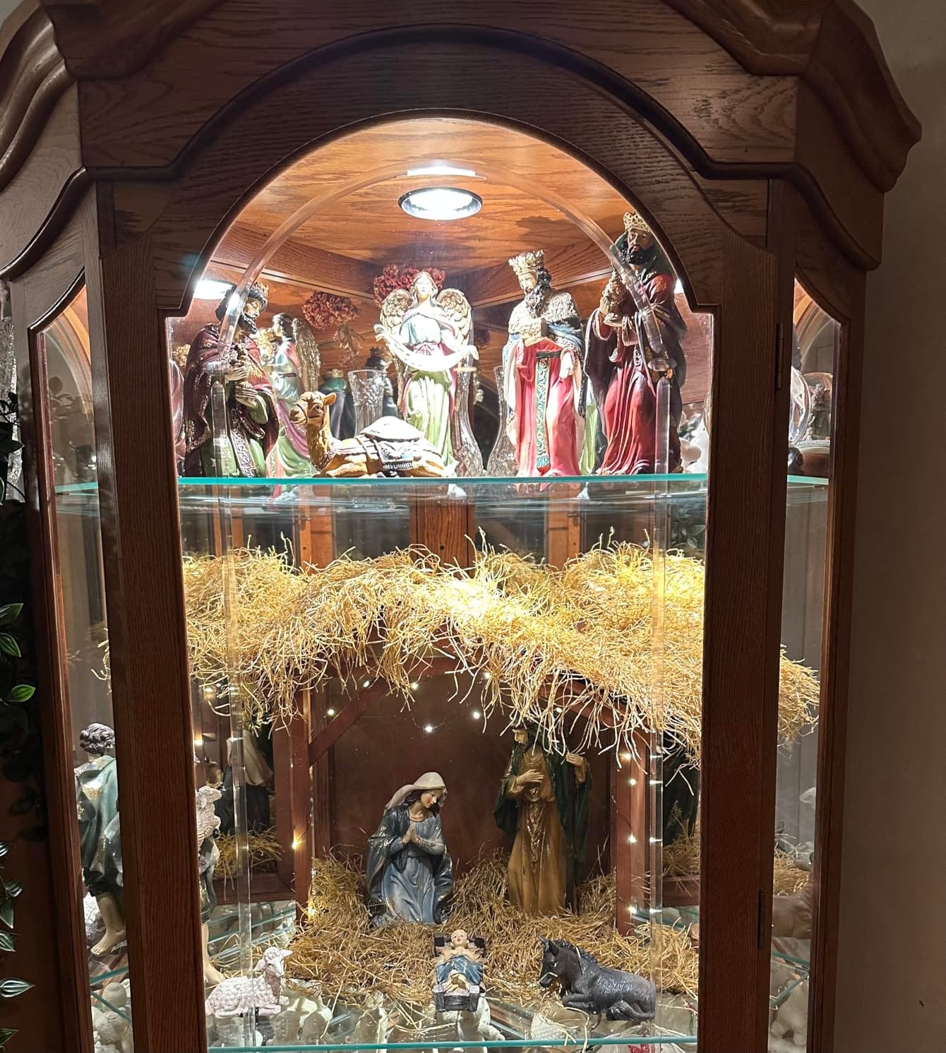 Glitzhome 12Pcs Ivory Resin Nativity Figurines Set Christmas Nativity Sets customer photo 1