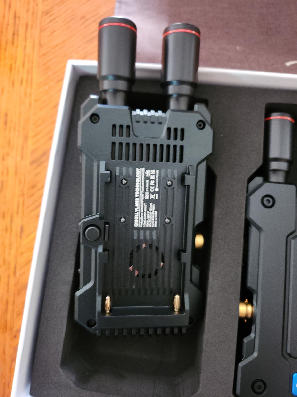 Hollyland Mars 4K Wireless Transmitter Receiver 5G SDI HDMI Video Transmission System, 4Kp30/1080p60, Support 23.98/29.97/59.94 FPS SDI Out, 450FT Los Range 66ms Latency, 4 App Monitoring (1TX+1RX) customer photo 1