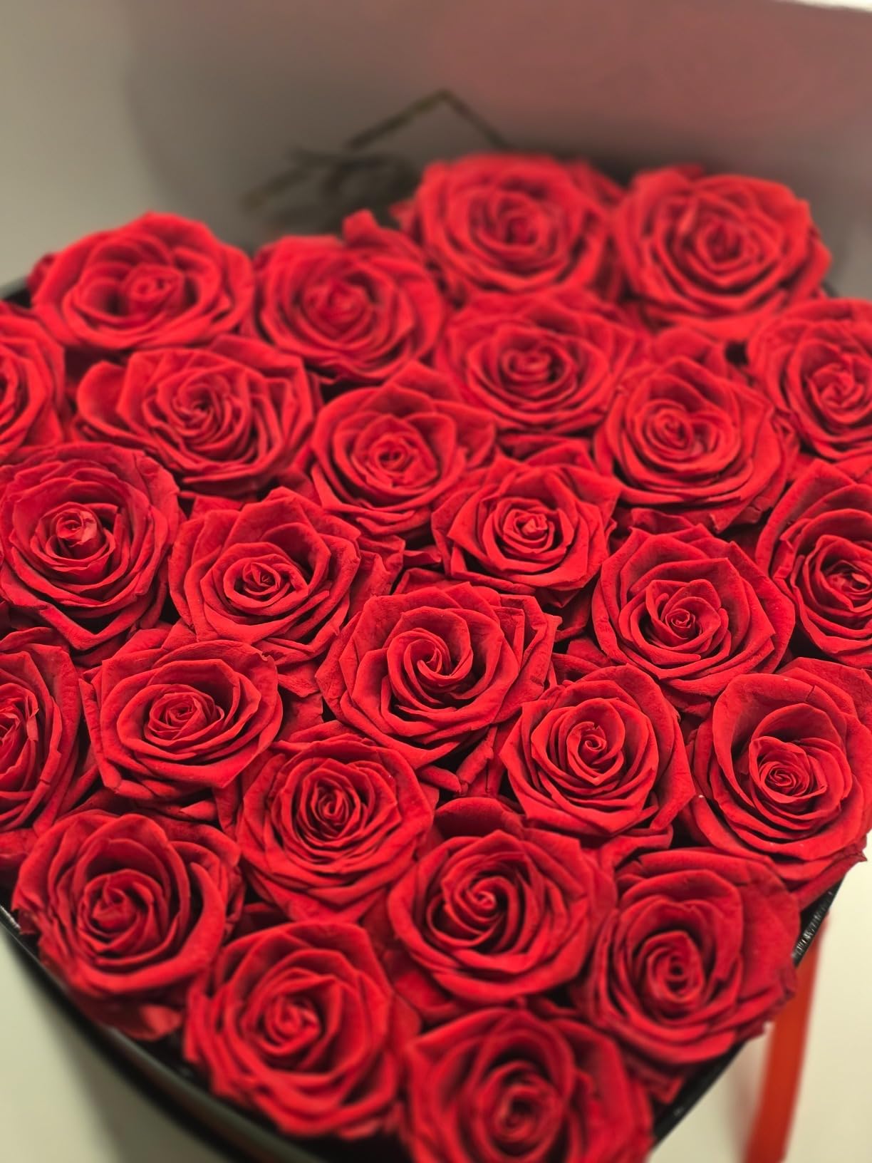 GLAMOUR BOUTIQUE Preserved Flowers, 16 Forever Red Roses in Heart Gift Box customer photo 2