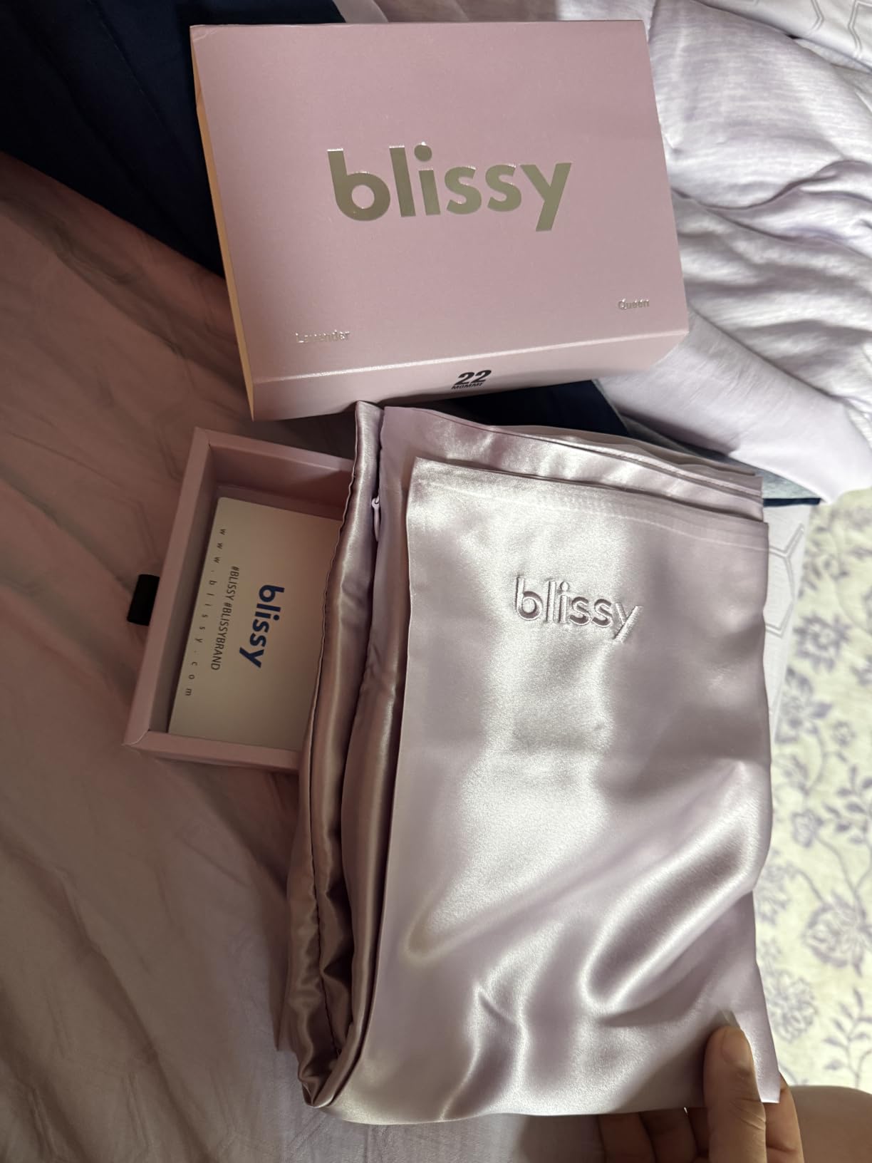 Blissy Silk Pillowcase - 100% Pure Mulberry Silk - 22 Momme 6A High-Grade Fibers - Silk Pillow Cover for Hair & Skin - Regular, Queen & King (Blissy White, Standard) customer photo 2