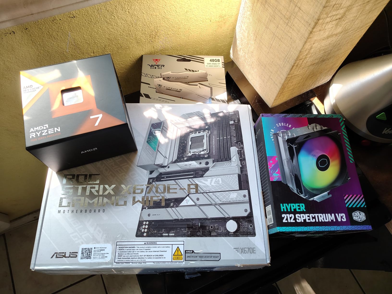 ASUS ROG STRIX X670E-A GAMING WIFI AMD X670 AM5 Ryzen Desktop 9000 8000 & 7000 ATX motherboard, 16+2 power stages, PCIe 5.0, DDR5, 4x M.2 slots with heatsink, USB 3.2 Gen 2x2, WiFi 6E, AI Cooling II customer photo 2