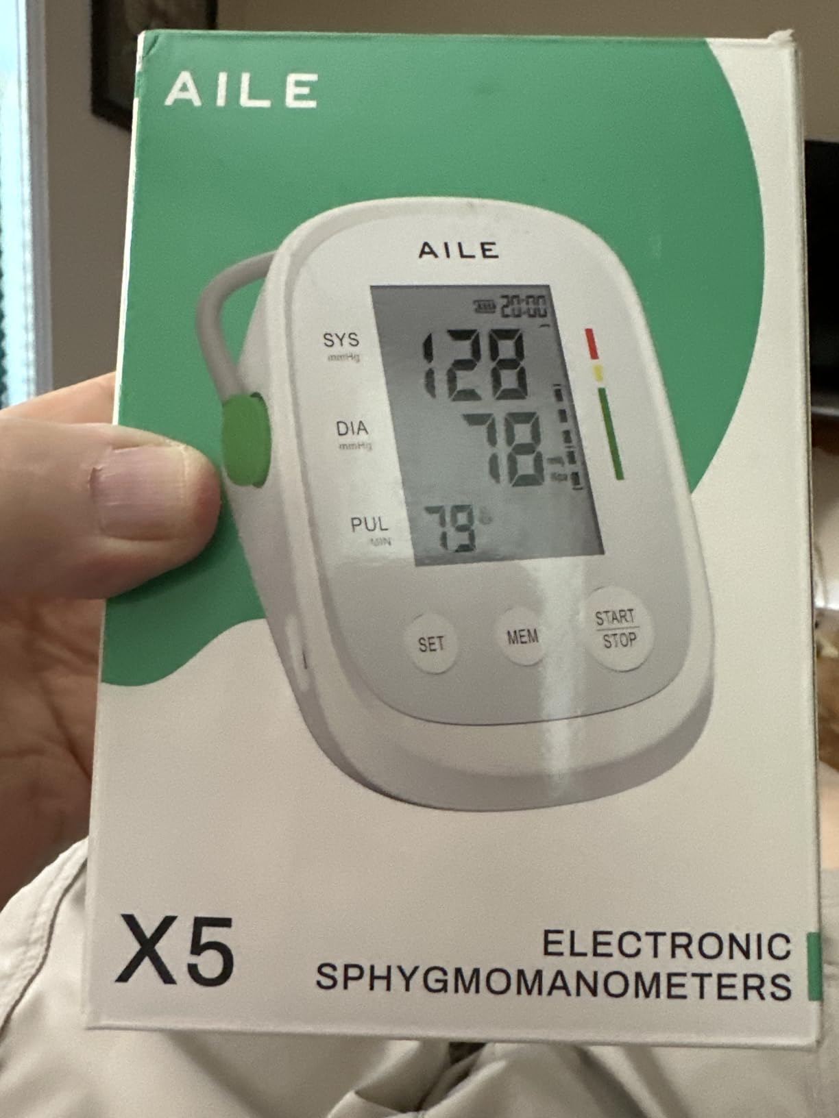 AILE FDA Cleared Blood Pressure Monitor - Home Monitoring 2x99 Memory Track customer photo 2