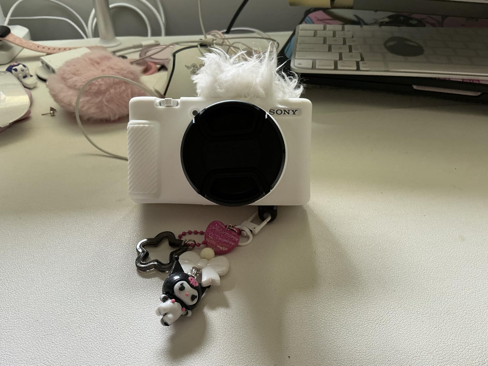 Sony ZV-1F Compact Digital Camera, 4K Video - White customer photo 2