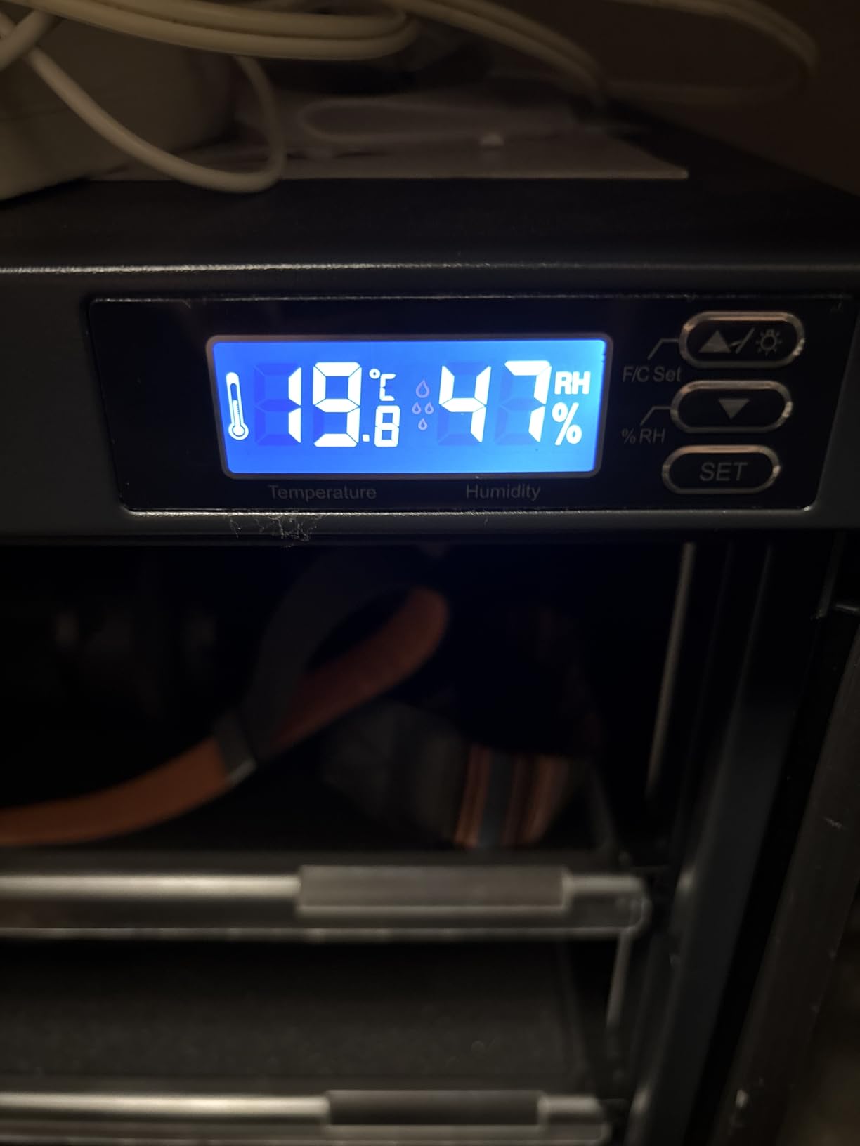 80L Dehumidifying Dry Cabinet Box, Digital Control Noiseless and Energy Saving, 4 Layers for DSLR SLR Camera Lens and Electronic Equipment Storage,Temperature Humidity LED Dual Screen customer photo 2