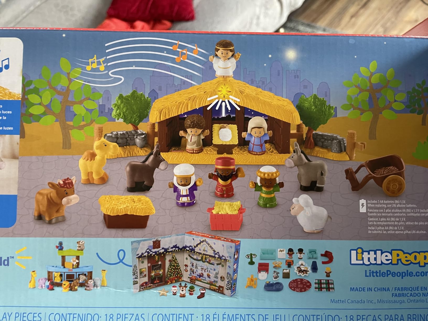 Fisher-Price Little People Nativity Set with Music & Lights, 18-piece customer photo 2