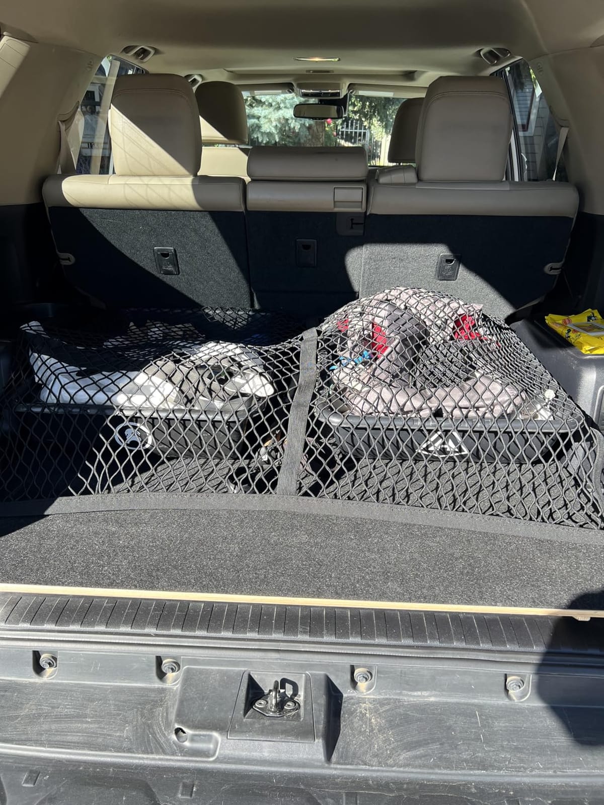 Highly Elastic Cargo Net, Simple Truck Bed Cargo Mesh Organizer, Suitable for 5ft - 6ft Standard Bed Trucks, 4'x4' Stretches to 7'x7' (Single Layer) customer photo 1