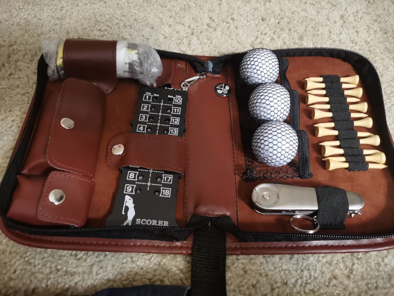 Jiskan Golf Gifts for Men and Women, Golf Accessories Set with Hi-End Case, Golf Balls, Rangefinder, Golf Tees, Brush, Multifunctional Divot Knife, Scorer, Golf Ball Clamp customer photo 2