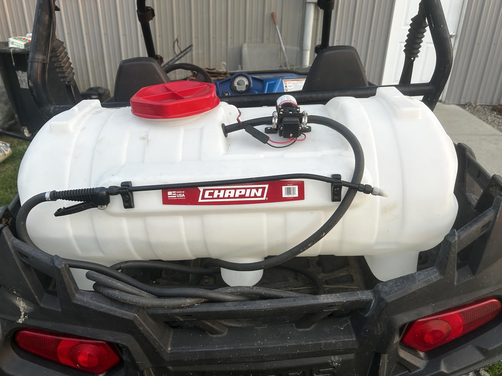 CHAPIN 8-Gallon ATV Spot Sprayer, 12V Pump for Easy Spraying customer photo 1