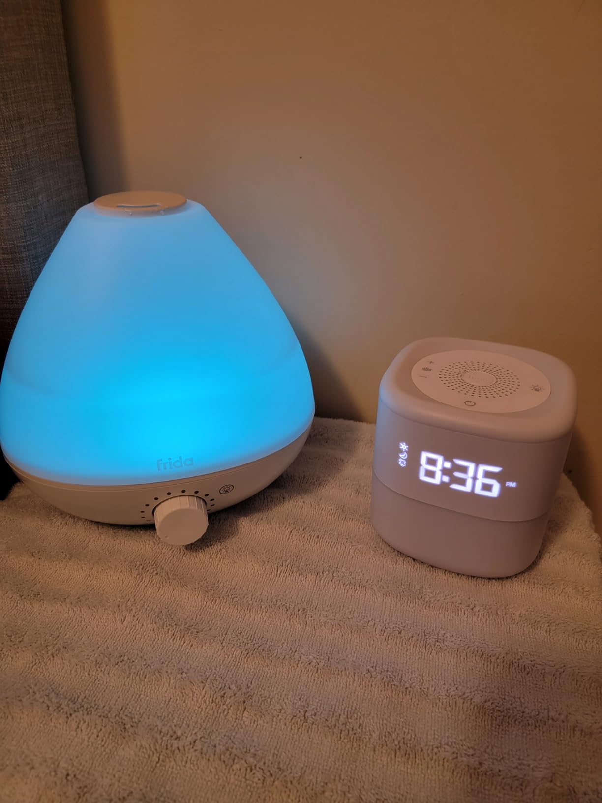 Frida Baby 3-in-1 Alarm Clock, Sound Machine, Nightlight, Bluetooth Enabled | Wake Up Light Sunrise Alarm, White Noise Soother, Sleep Trainer, Nursery + Toddler + Kids Bedroom (Bluetooth) customer photo 2