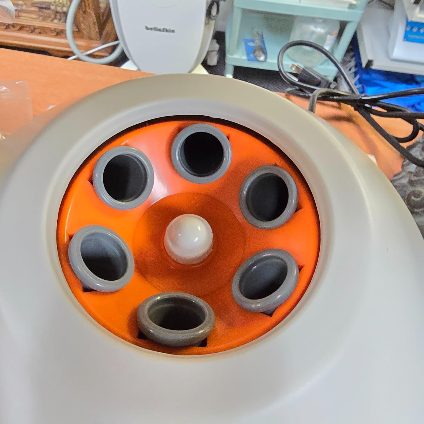 Mxmoonant Centrifuge Machine, 15mlX6 Lab Benchtop PRP Centrifuges | 300-4000RPM Speed Control, 0-100Min Timer, LCD Digital Display, Time & Speed Control, Easy Operation, 1953xg, 110V customer photo 1