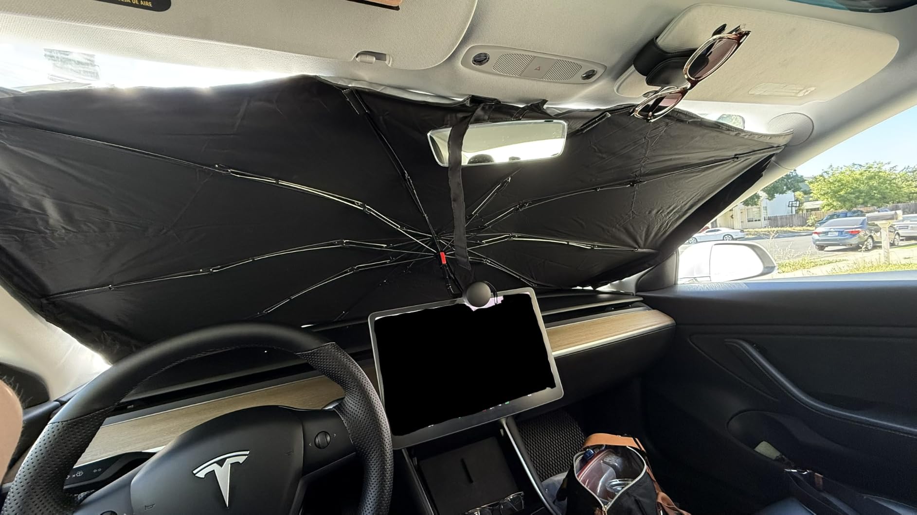 Lamicall Car Windshield Sunshade Umbrella - Foldable Car Windshield Sun Shade Cover, 5 Layers UV Block Coating, 52