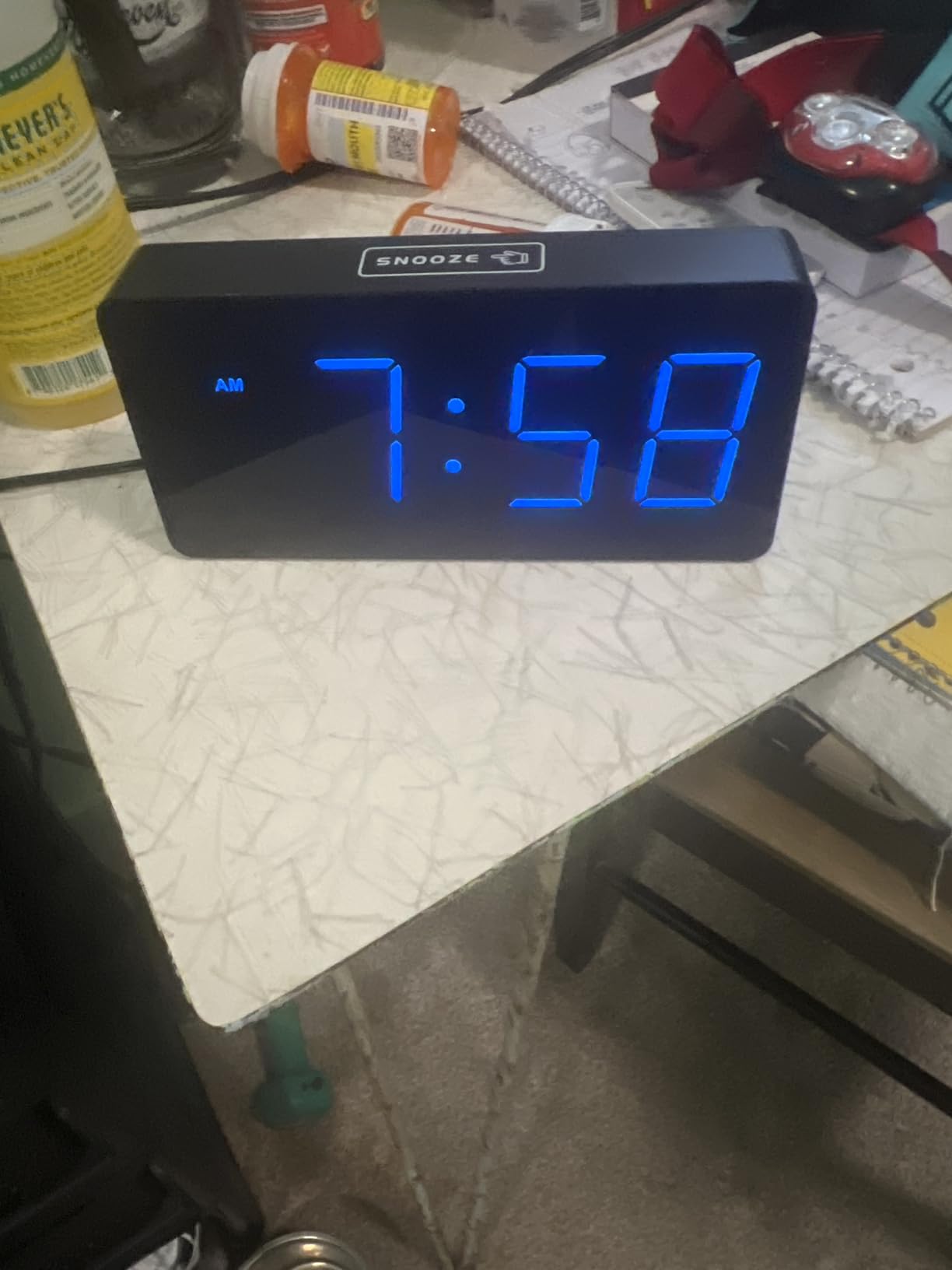 Peakeep Digital Alarm Clock for Bedroom Bedside, Large Display, USB Charger customer photo 2
